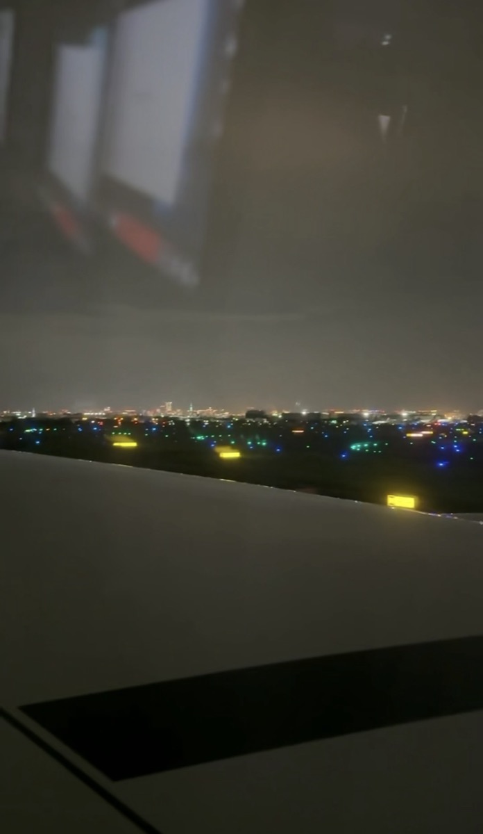 飛行機から見た夜景